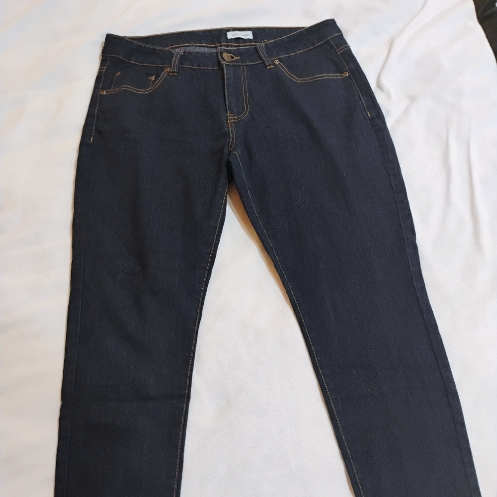 Women's Straight Leg Jeans in Dark Indigo